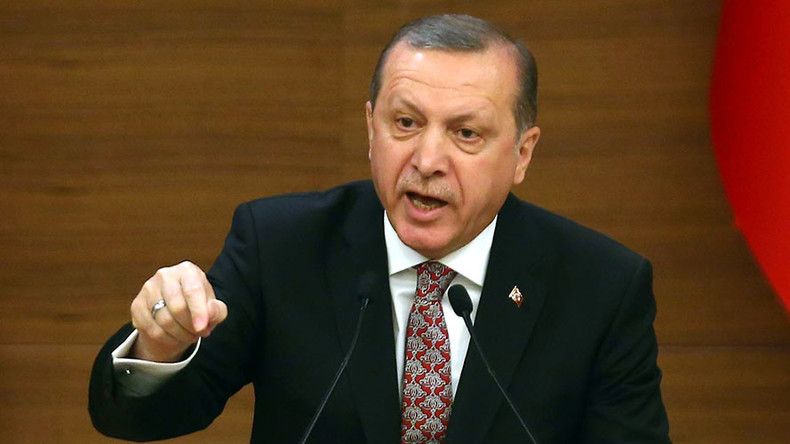 Erdogan threatens Europe with new migrant wave, renews calls for no-fly zone in Syria