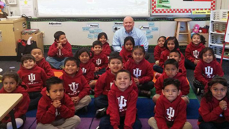 Kindergarten Hero: Navy veteran pledges $1mn towards college education of 26 kids