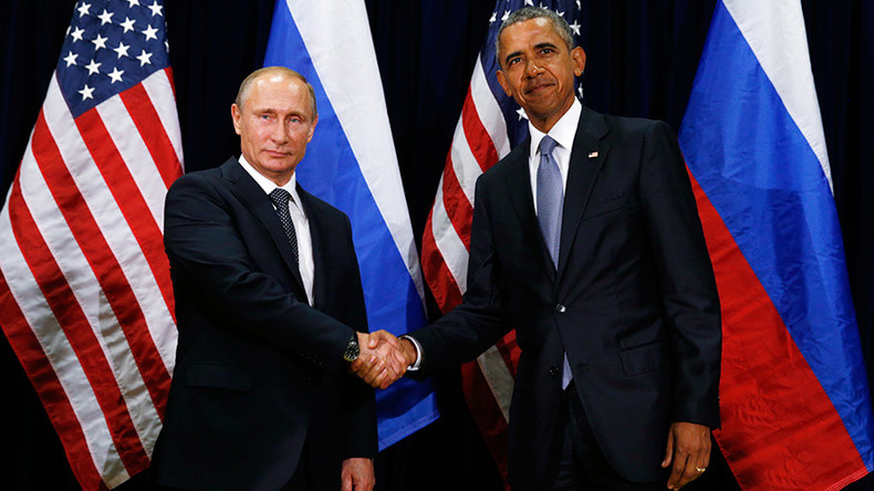 Putin holds phone call with Obama, urges better defense cooperation in fight against ISIS