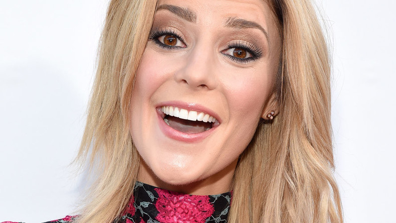 Grace Helbig Reveals Her Favorite YouTubers, Talks Body Image Pressures & Previews New Book