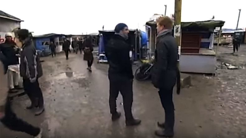 Jude Law’s security team ‘ambushed, mugged’ by refugees in Calais ‘Jungle’ camp