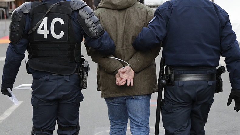 4 Islamist radicals arrested for planning imminent terror attack in Paris