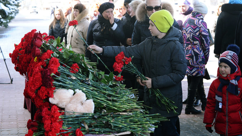 ‘She’s not coming back, but I keep hoping’: Families & friends grieve for Flydubai crash victims
