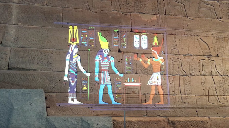Egyptian hieroglyphics digitally restored to former psychedelic glory (VIDEOS)