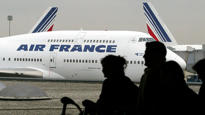 Air France's gay flight attendants protest Iran route, cite death penalty