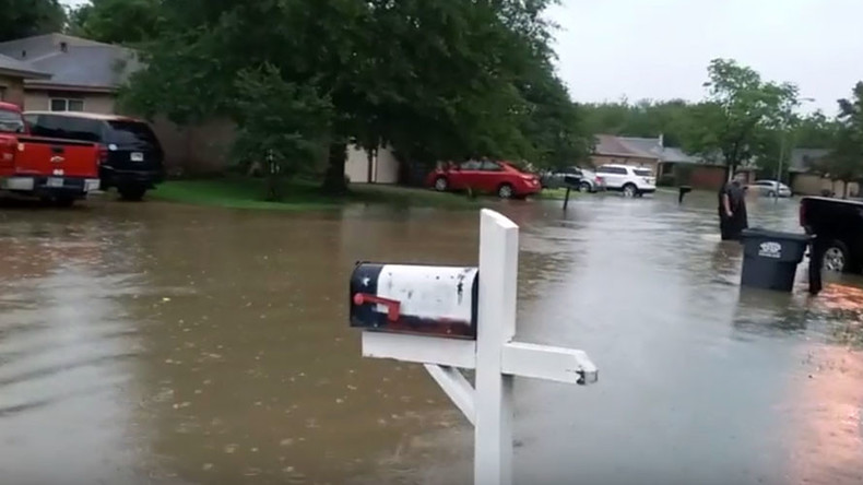 Central, east Texas hit with major storm, flash flooding shuts down Houston