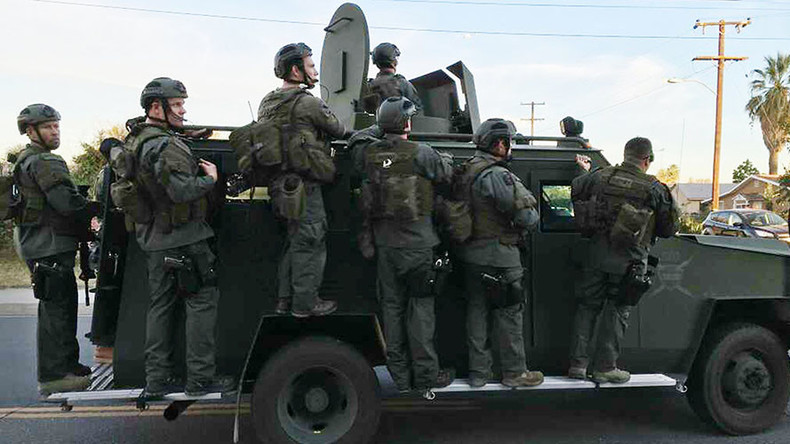 Never-ending ‘gun show’: US gov’t sent $2bn in military gear to cops since ’06