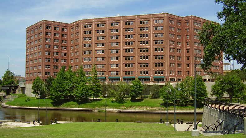 3rd largest jail in US sued for 'wealth-based' detention system