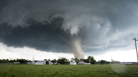 Plains states brace for more bad weather following storms, tornadoes (PHOTOS)
