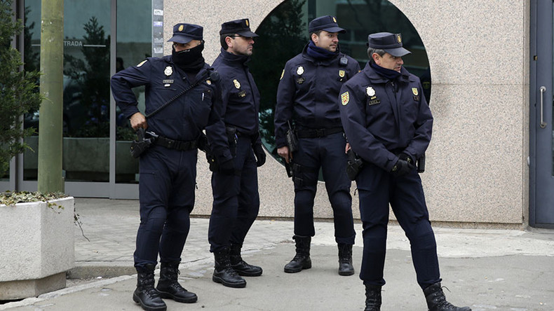  Anonymous-linked hacktivists leak details of over 5,000 Spanish cops online 