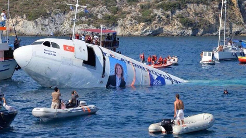 Turkey sinks old Airbus jet, creating artificial reef to keep diving tourism afloat (VIDEO)