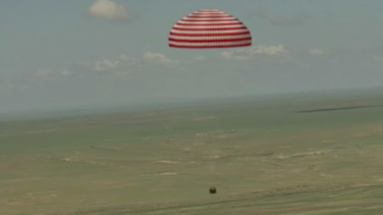 Re-entry capsule for China’s next-gen space carrier lands in Inner Mongolia 