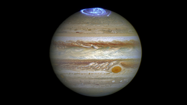 Gigantic aurora lights up Jupiter’s North Pole, gets caught on camera