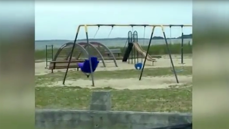 Poltergeist playground: Kids spooked by ‘haunted ghost’ swing (VIDEO, POLL)