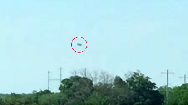 POLL: Huge UFO over NY baffles witnesses, what do you think it is? (VIDEO)