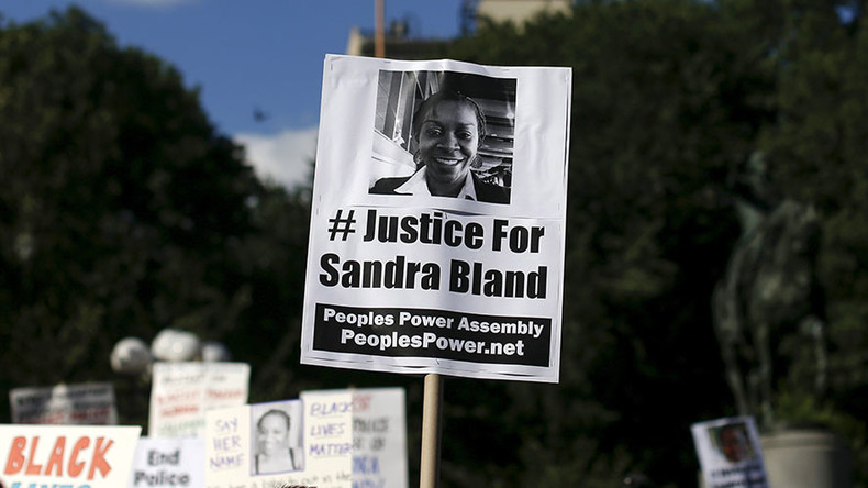 Officer involved in Sandra Bland arrest claims he was forced into silence