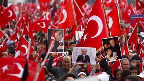 40,000 rally to back Erdogan in Cologne, Germany amid counter-protests (PHOTOS, VIDEO)