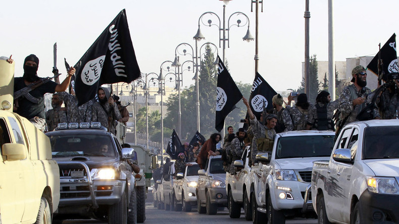Alleged ISIS video threatens Putin, Russia with attacks