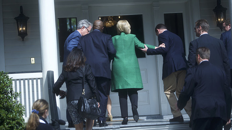 Photo of Clinton having trouble with stairs fuels rumors of bad health
