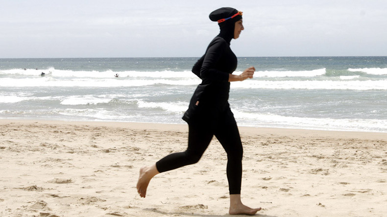 Burqinis banned from Cannes beaches for showing ‘allegiance to terrorists’ – French official