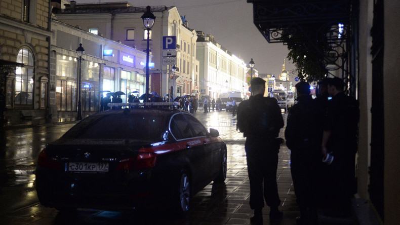 Bankrupt man with ‘explosive device’ surrendered after taking hostages at Moscow bank
