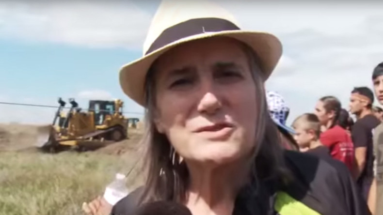 Arrest warrant for Democracy Now! journalist Amy Goodman over North Dakota pipeline protest