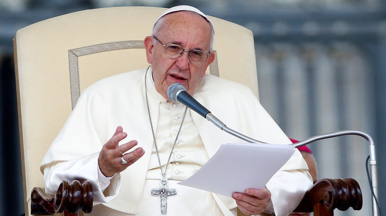 Journalism based on gossip is akin to terrorism – Pope Francis