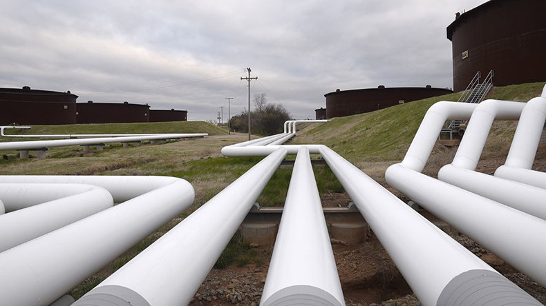 Oklahoma, Pennsylvania pipelines spill oil and gasoline over week-end