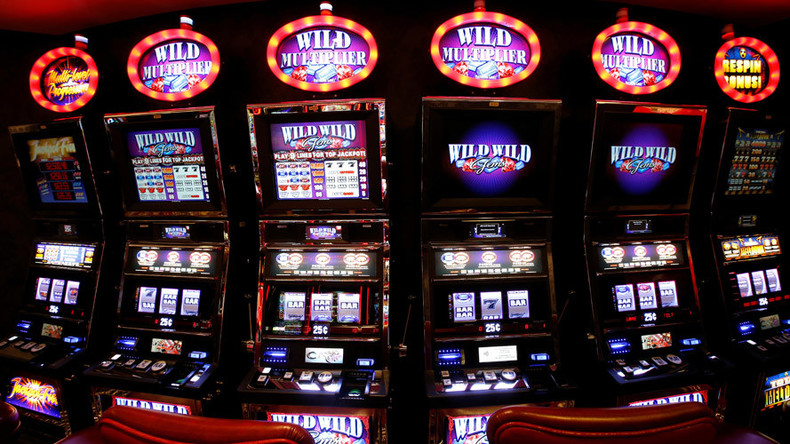 Lying slot machine tells woman she ‘won’ $43mln