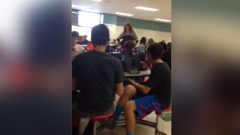 ‘Build that wall!’ Latino school kids reduced to tears by classmates’ pro-Trump chant (VIDEO)