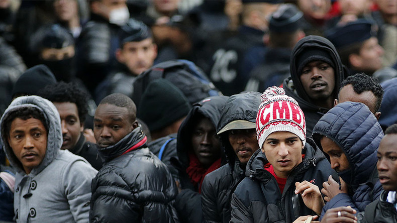 100 far-right protesters attack migrant center in French village