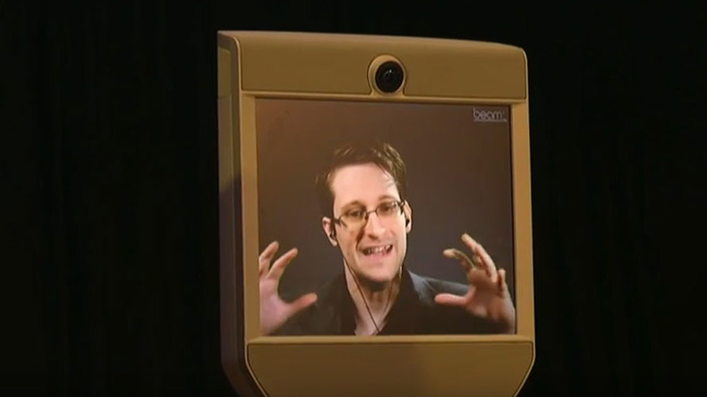 ‘Dangerous’: Don’t rely on Facebook as your sole source of news, says Edward Snowden