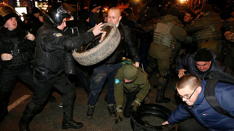 Clashes between radicals, police mar rally on ‘Dignity & Freedom Day’ in Kiev (VIDEO) 