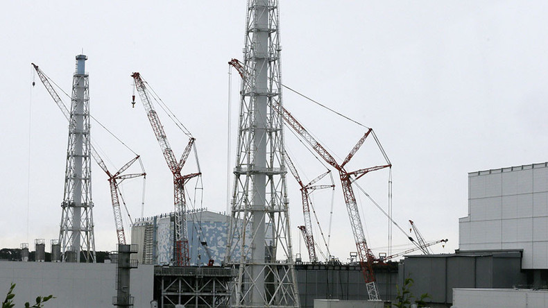 Fukushima reactor cooling system stops following quake & tsunami