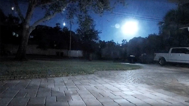 ‘UFO invasion’ fears as massive fireball appears in Florida sky (VIDEO)