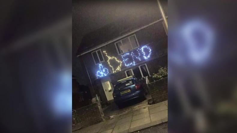Pubic order offence: Genitalia-shaped Christmas lights get man arrested (VIDEO)