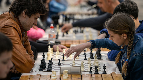 World chess president pushes initiative to make game part of Russian school program