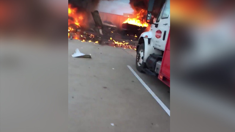 At least 3 dead as two planes collide midair over McKinney, crash into parking lot (VIDEOS)