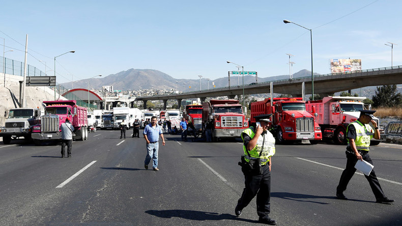 Protests & looting across Mexico amid sudden 20% fuel price hike