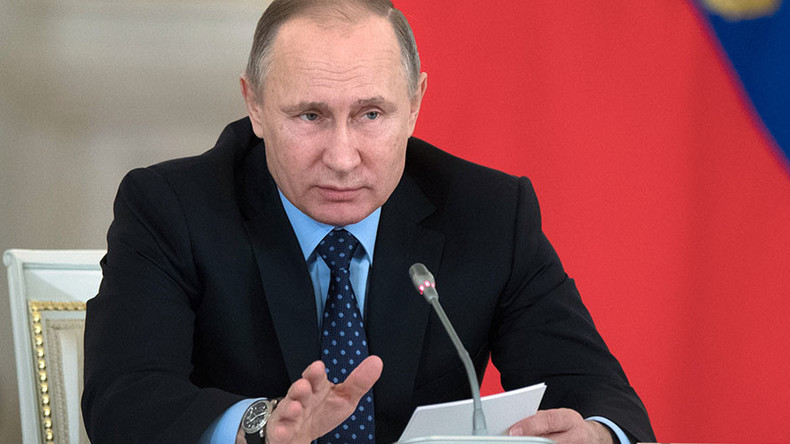 Putin orders lending rate slashed for Russian regions