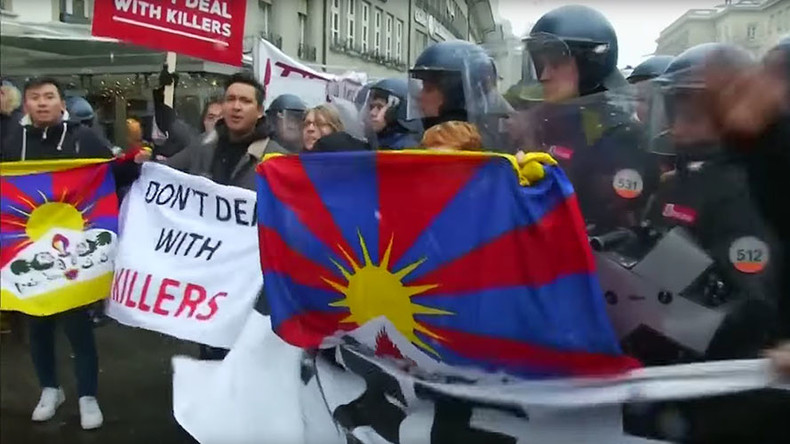 Tibetan protesters arrested during Chinese leader’s visit to Switzerland (VIDEO)