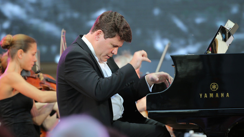 Renowned pianist Denis Matsuev plays Rachmaninov & Beethoven in Davos, Switzerland