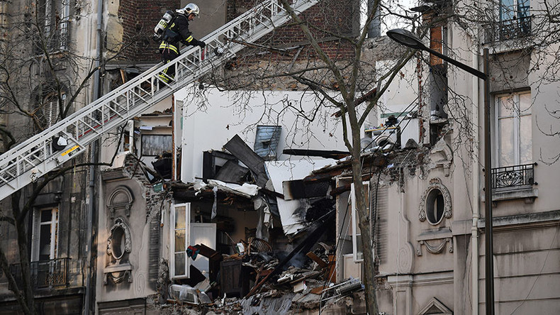 Five injured as building collapses after suspected gas leak in Paris suburb (PHOTOS, VIDEOS)