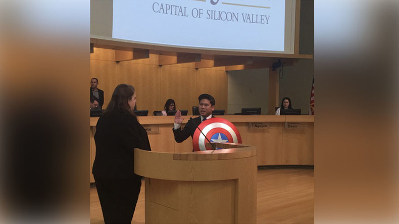 Captain America, oh yeah! Councilman holds superhero shield for swearing-in ceremony (VIDEO)