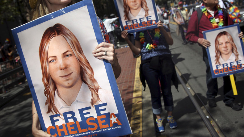 ‘Whatevs’: Manning responds to Trump’s ‘ungrateful traitor’ tweet