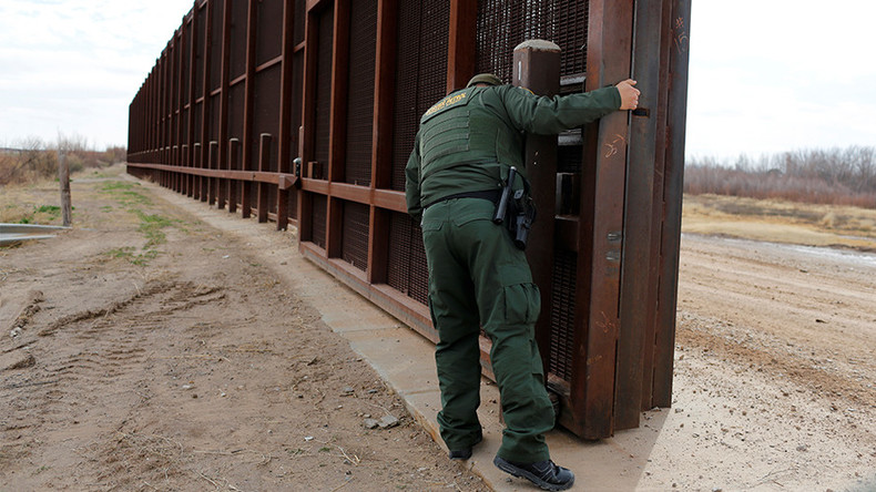 Head of US Border Patrol forced out as Trump seeks to build wall & add agents