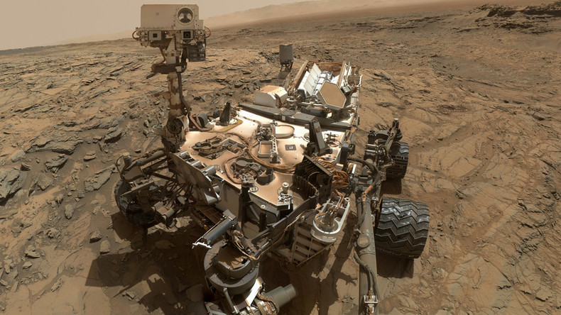 Tough life on Mars: Curiosity rover’s wheels battered by red planet (PHOTOS)