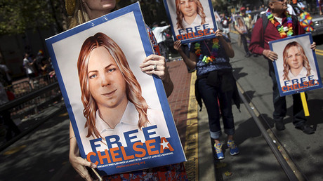 Obama commutes much of Chelsea Manning's sentence 