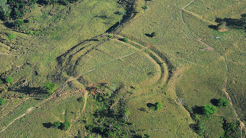Baffling indigenous enclosures discovered in Amazonian rainforest (PHOTO)