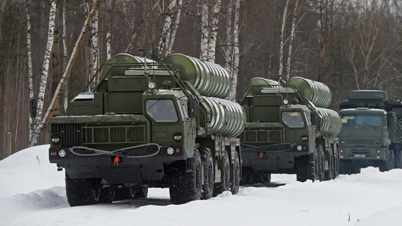 S-400 air defense systems mobilized near Moscow in snap exercise